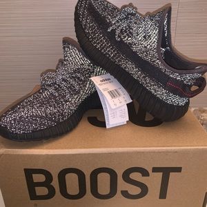 Yeezy Boost 350 v2 Black Static (Reflective)
